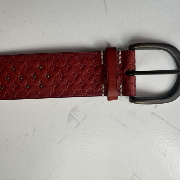 Lauren Ralph Lauren Embossed Red Belt - Picture 1 of 3